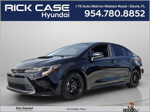 Used 2023 Toyota Corolla LE FWD image 1