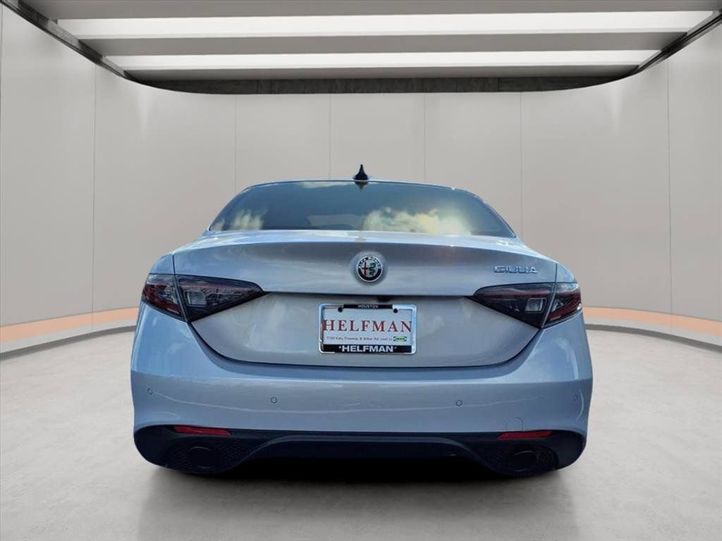 New 2025 Alfa Romeo Giulia RWD image 5