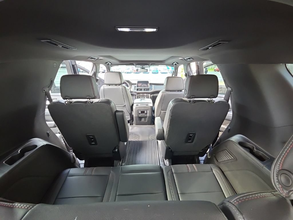 Used 2022 Chevrolet Tahoe RST w/ Luxury Package AWD/4WD image 30