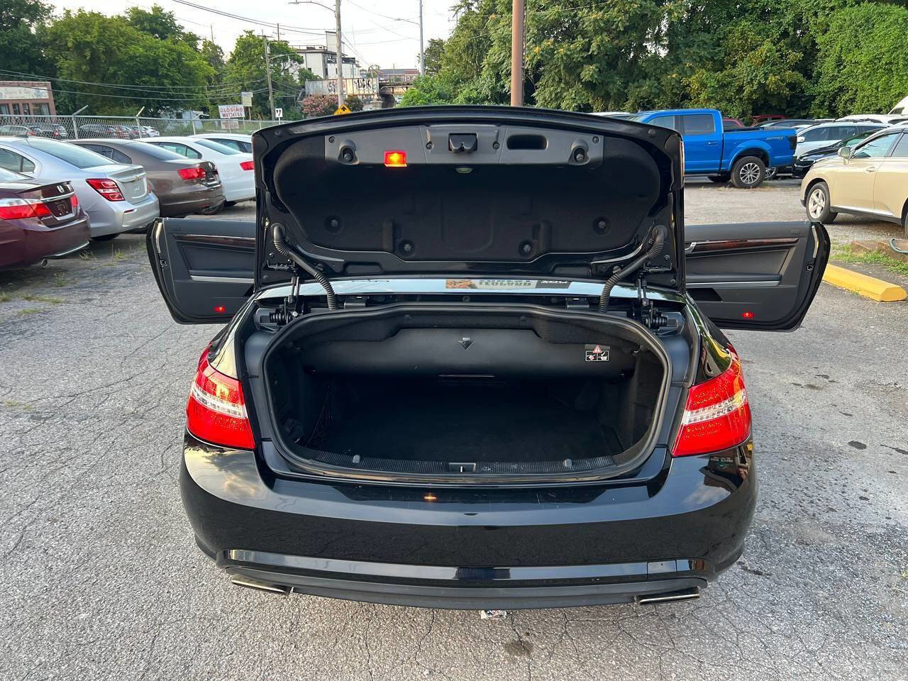 Used 2011 Mercedes-Benz E 550 Cabriolet image 17