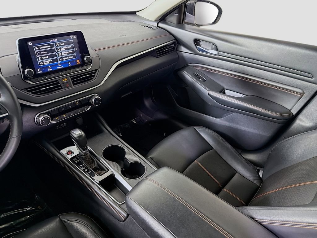 Used 2022 Nissan Altima 2.5 SR image 24