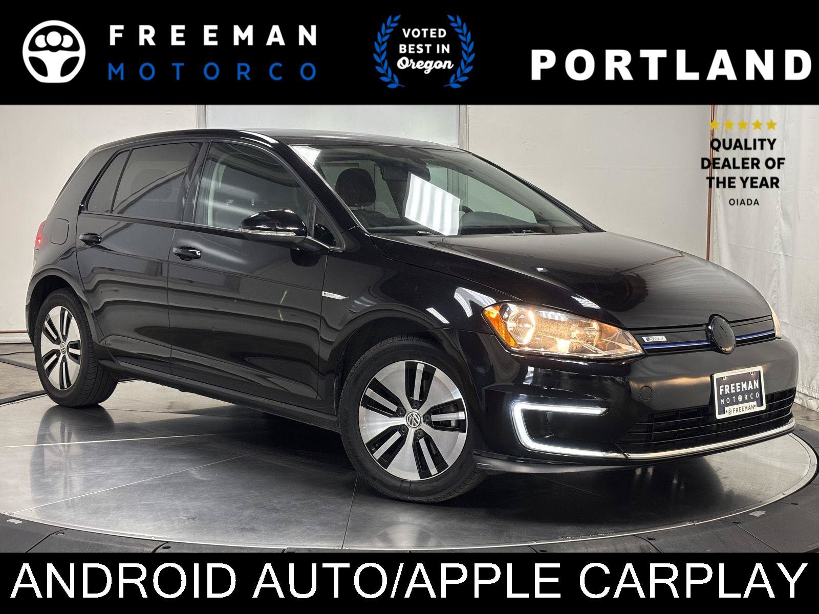 Used 2016 Volkswagen e-Golf SE w/ DC Fast Charging Package FWD image 1