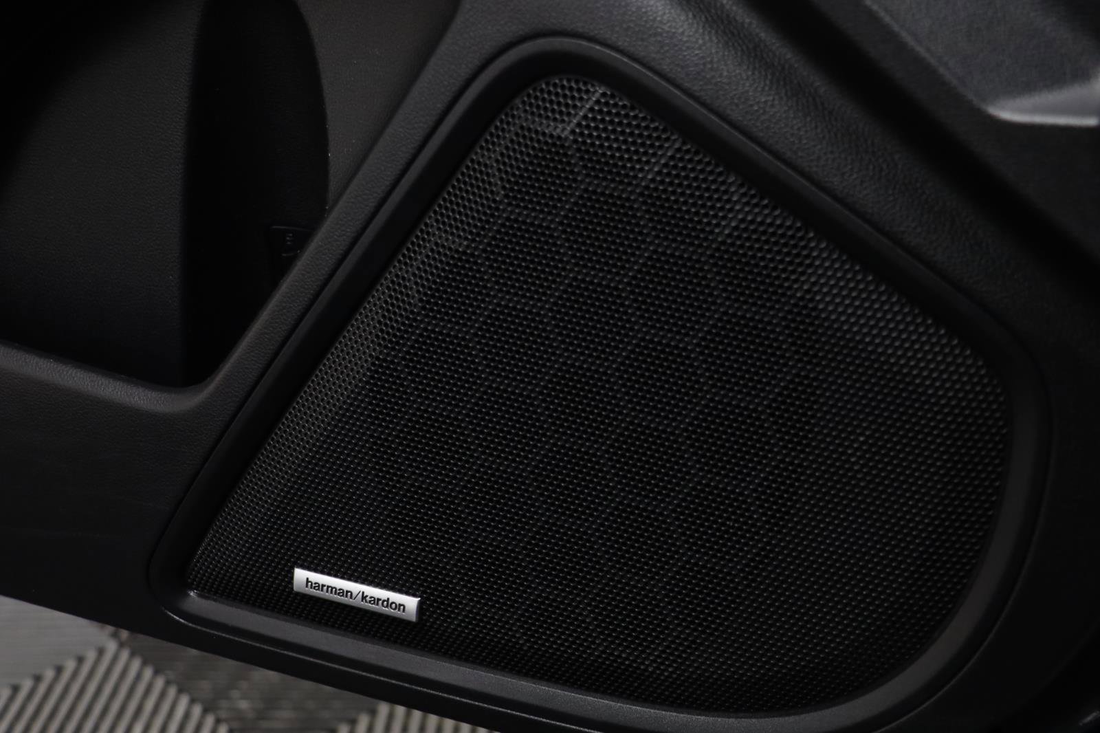 Used 2020 Subaru Legacy Limited w/ Popular Package #3 image 8