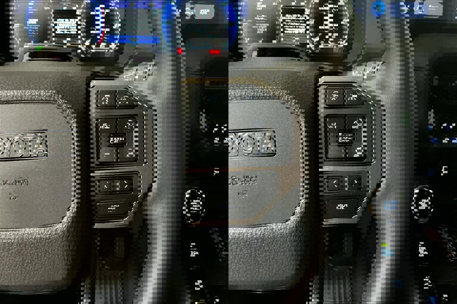 Used 2025 Toyota Land Cruiser image 21