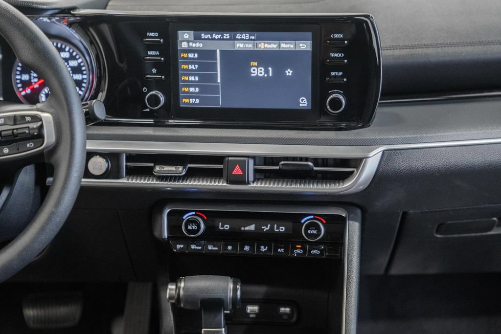 Used 2021 Kia K5 LXS FWD image 17