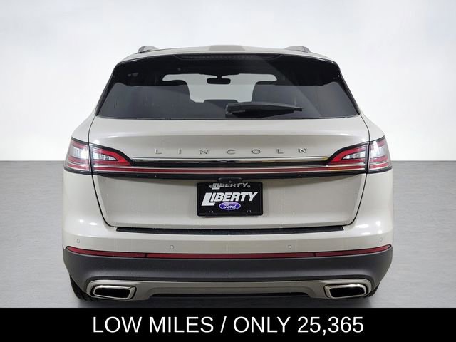 Used 2022 Lincoln Nautilus Reserve AWD/4WD image 4