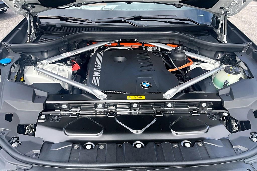 New 2026 BMW X5 xDrive50e AWD/4WD image 9