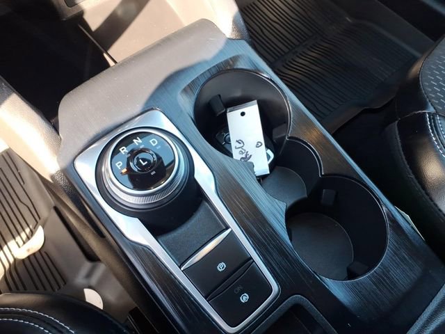 Used 2025 Ford Escape SE image 21