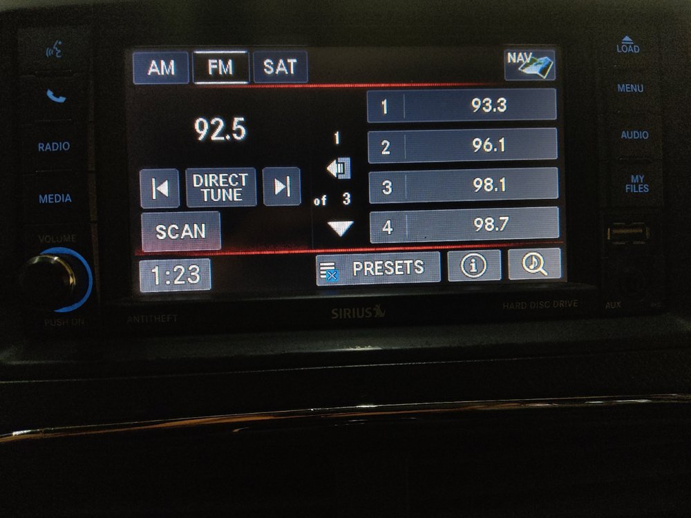Used 2015 Dodge Grand Caravan R/T FWD image 25