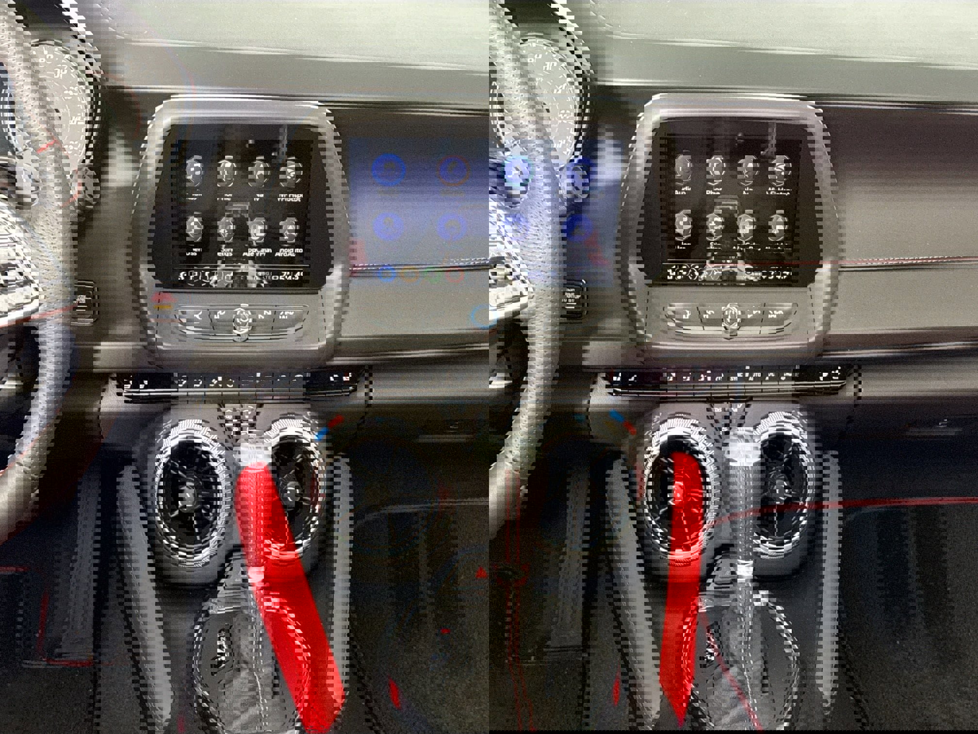 Used 2020 Chevrolet Camaro LT image 24