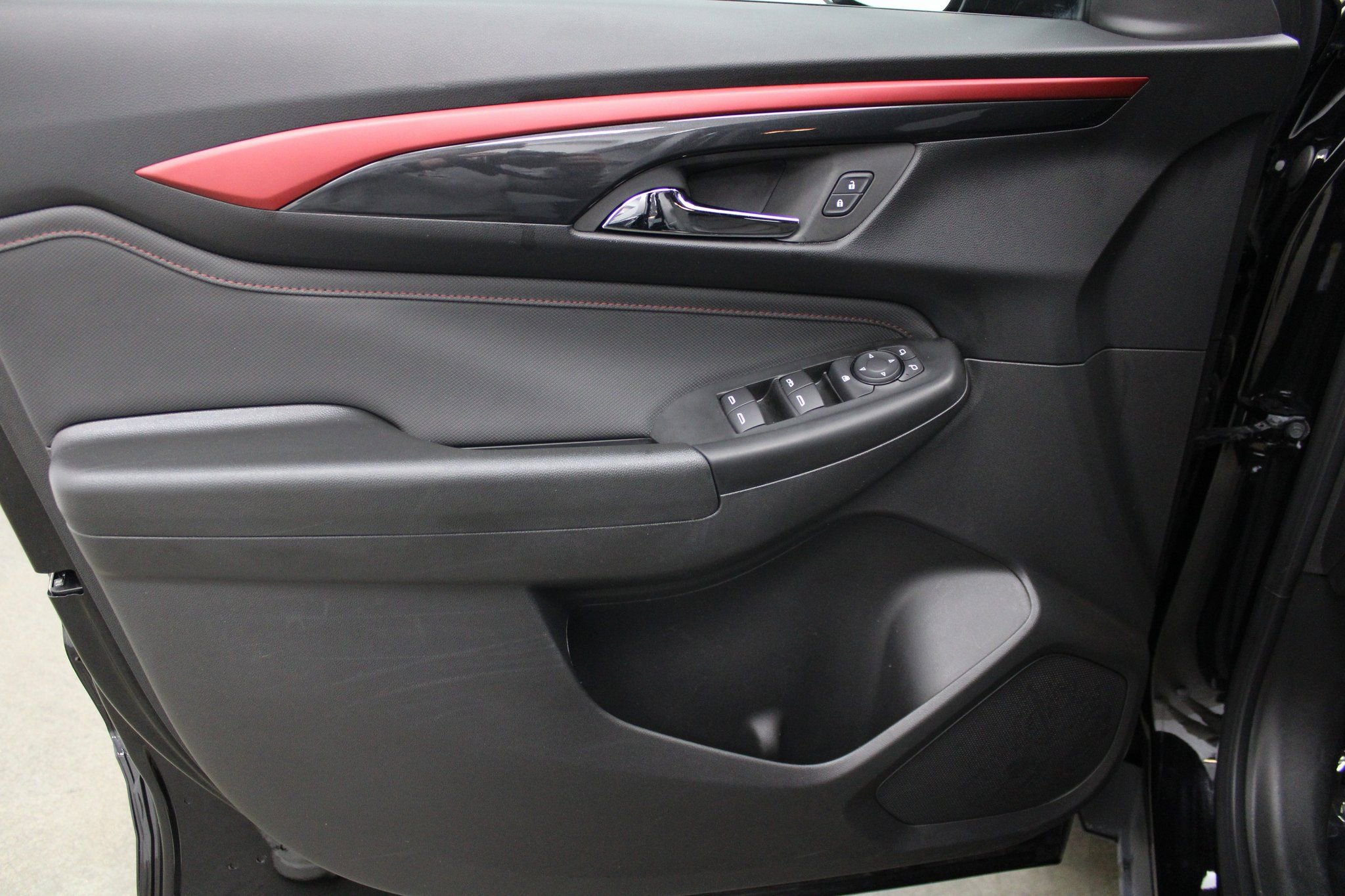 Used 2024 Chevrolet TrailBlazer RS image 12