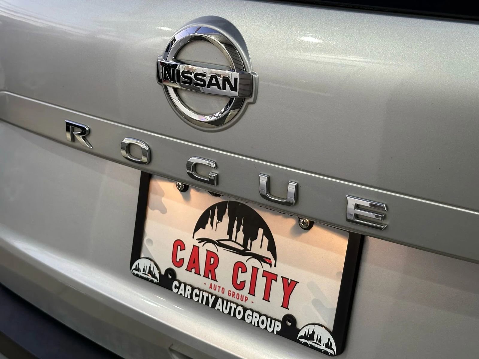 Used 2021 Nissan Rogue SV image 36