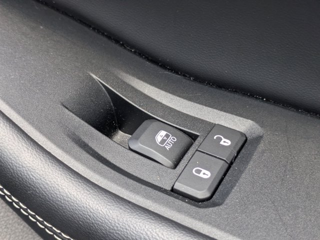 Used 2023 Jeep Grand Cherokee L Limited AWD/4WD image 37