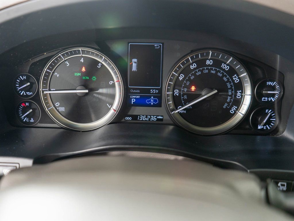 Used 2016 Lexus LX 570 4WD w/ Luxury Package image 19