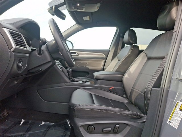 Used 2022 Volkswagen Atlas Cross Sport SE image 13