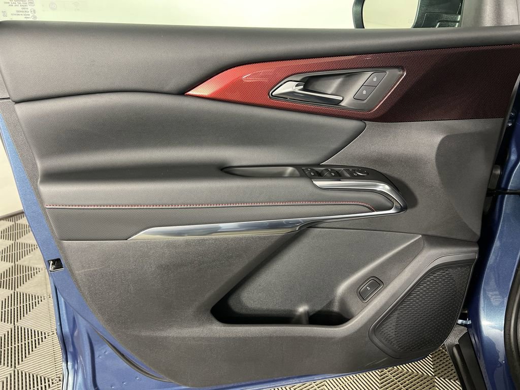 Certified 2025 Chevrolet Traverse Z71 w/ Driver Confidence Package image 22