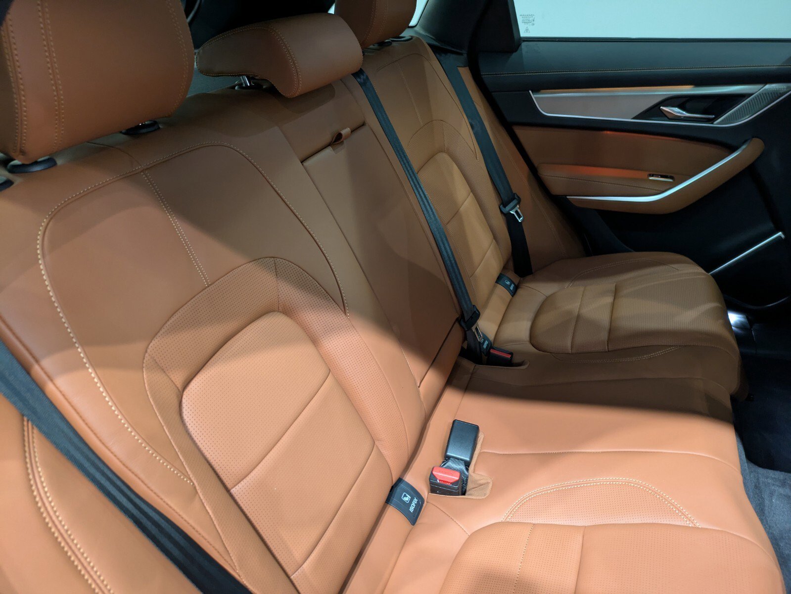 New 2026 Jaguar F-PACE R-Dynamic S image 23