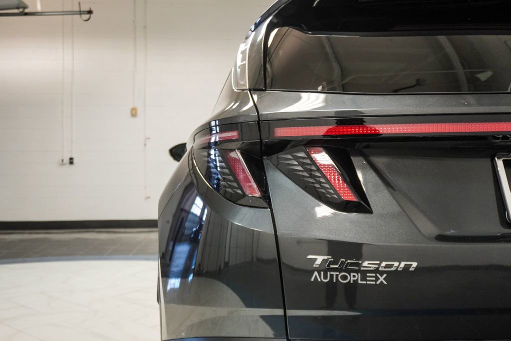 Used 2023 Hyundai Tucson Limited image 41