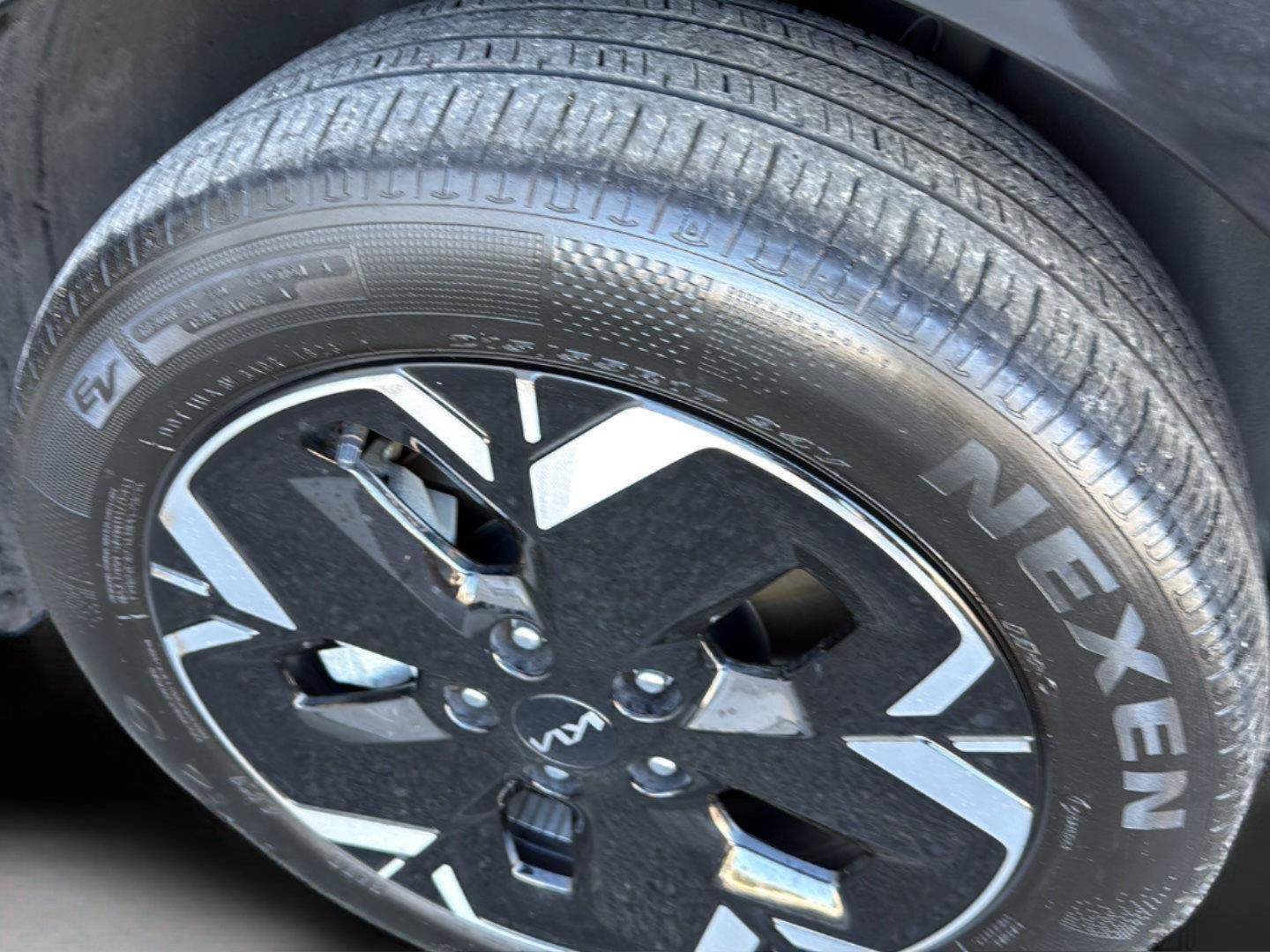 Used 2023 Kia Niro Wind FWD image 10