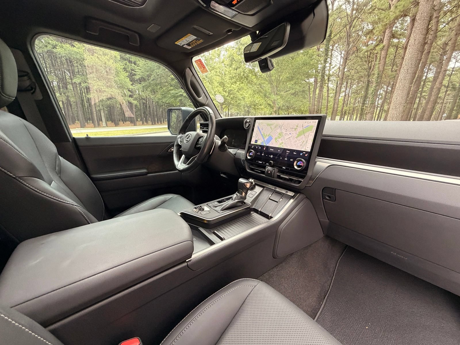 Used 2024 Lexus GX 550 w/ Accessory Package (2T) AWD/4WD image 20