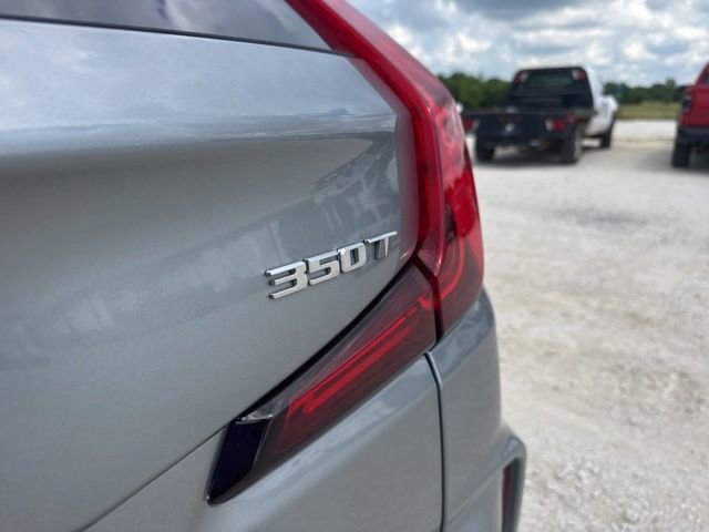 Used 2025 Cadillac XT4 Premium Luxury FWD image 11