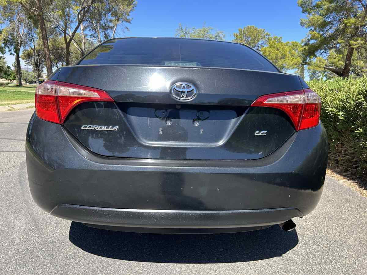 Used 2018 Toyota Corolla LE FWD image 8