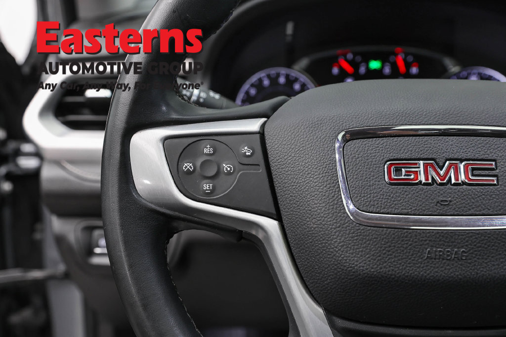 Used 2023 GMC Acadia SLT AWD/4WD image 16