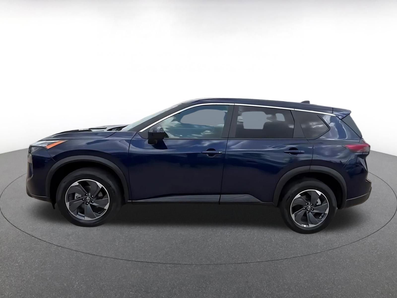 Used 2025 Nissan Rogue SV FWD image 10