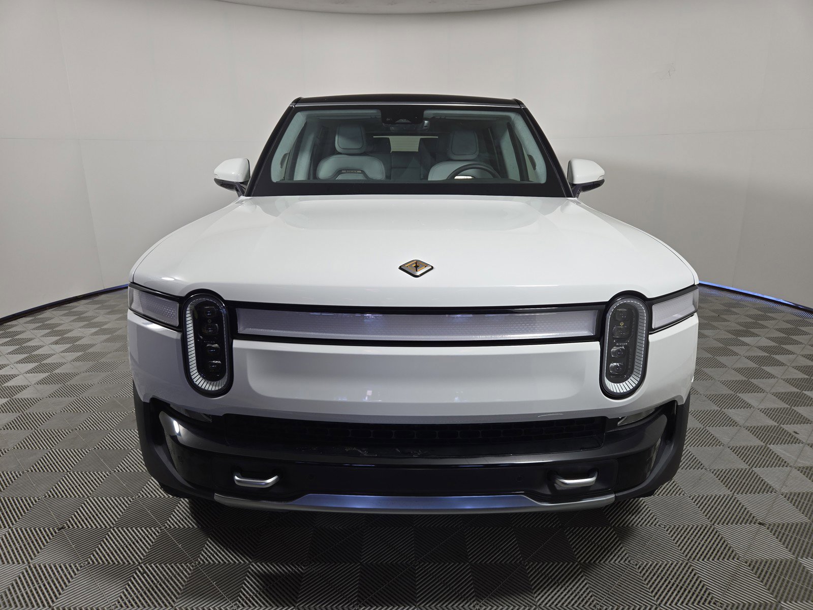 Used 2023 Rivian R1S Launch Edition AWD/4WD image 8