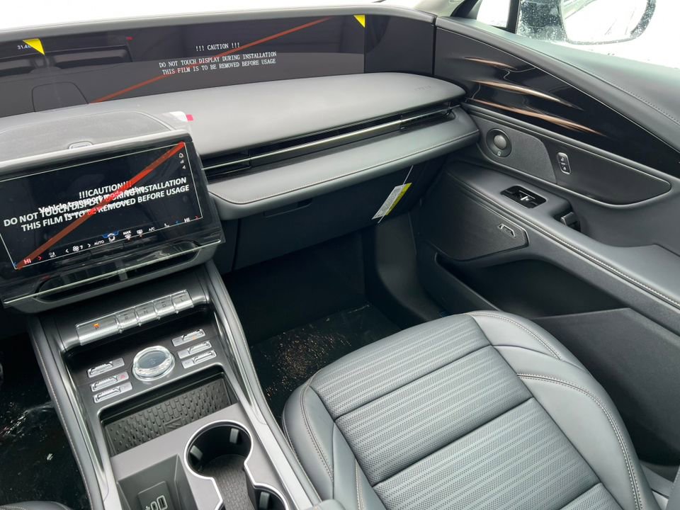 New 2026 Lincoln Nautilus Reserve w/ Jet Appearance Package AWD/4WD image 27