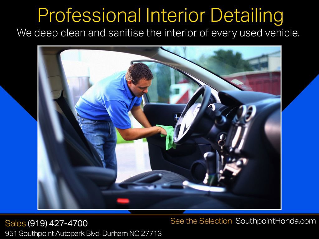 Used 2023 Chevrolet Equinox RS w/ RS Leather Package image 7