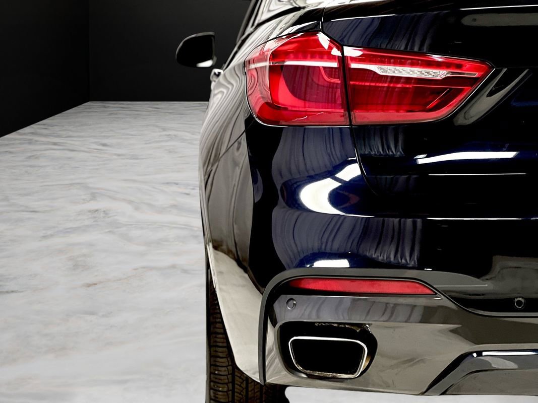 Used 2019 BMW X6 xDrive35i w/ M Sport Package image 14