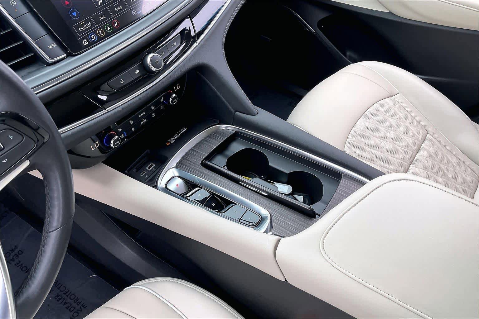 Used 2024 Buick Enclave Avenir w/ Avenir Technology Package FWD image 16