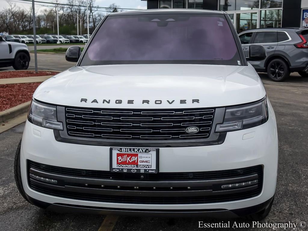 Used 2023 Land Rover Range Rover Long Wheelbase SE image 5