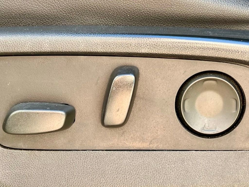 Used 2021 GMC Yukon XL AT4 w/ AT4 Premium Plus Package image 34