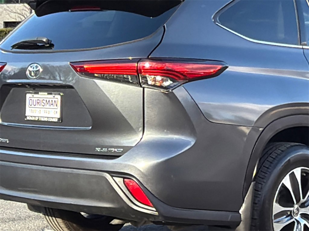 Used 2020 Toyota Highlander XLE image 5