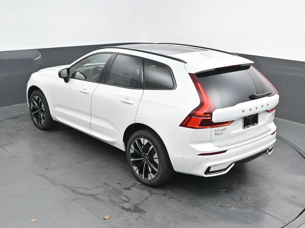 New 2026 Volvo XC60 B5 Plus w/ Protection Package Premier AWD/4WD image 24