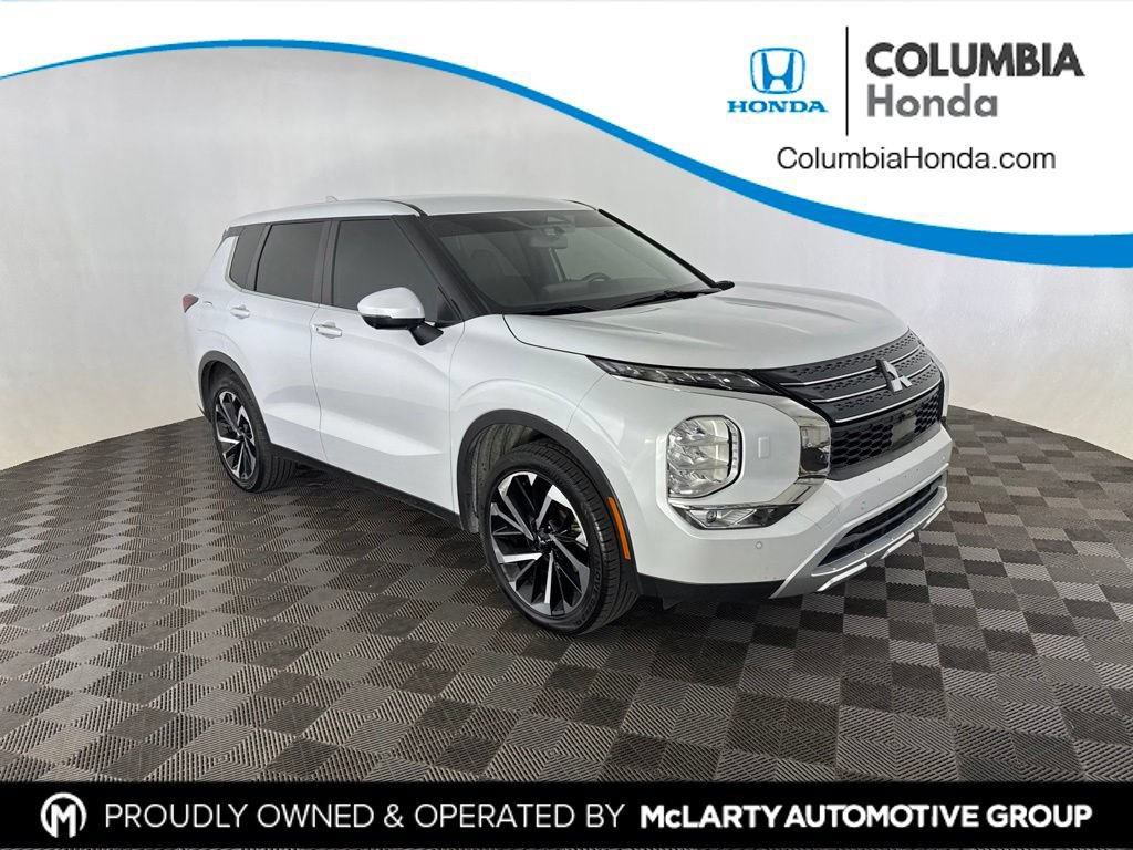 Used 2024 Mitsubishi Outlander SE
