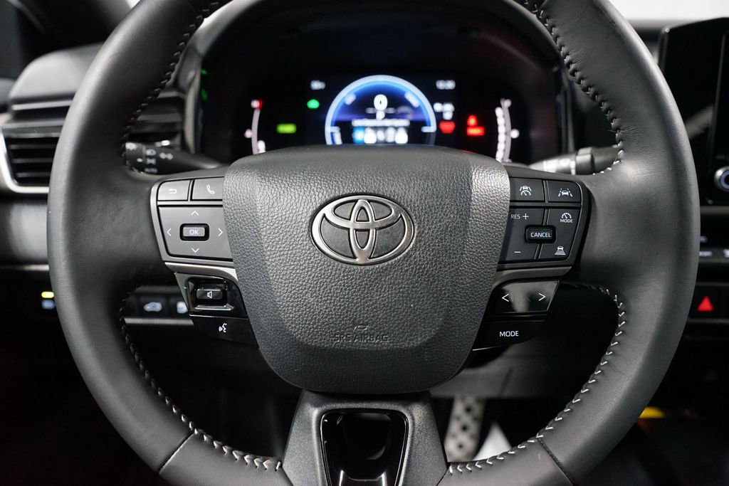 Certified 2025 Toyota Camry SE image 12