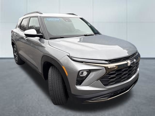 Used 2025 Chevrolet TrailBlazer ACTIV w/ Convenience Package image 5
