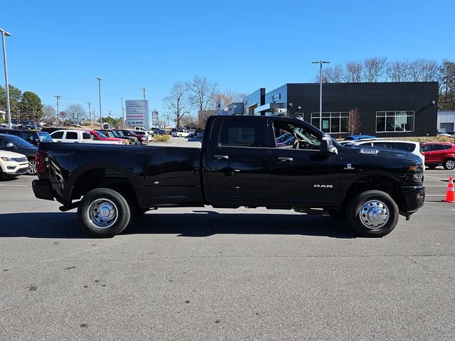 New 2026 RAM 3500 Big Horn AWD/4WD image 10