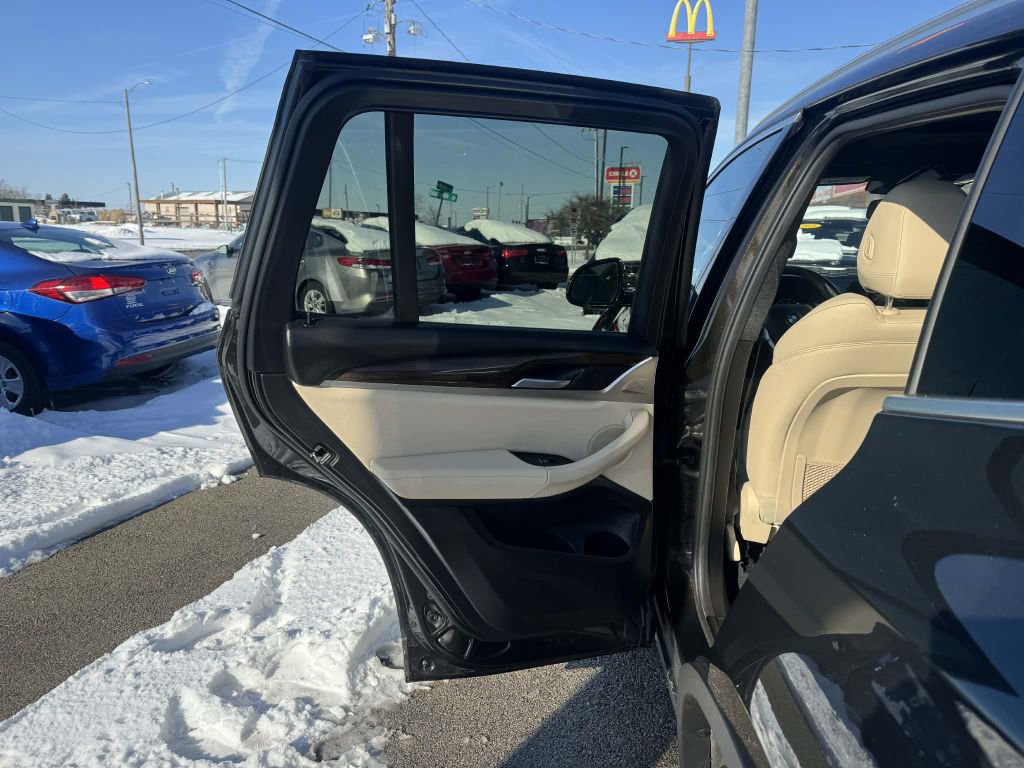 Used 2018 BMW X3 xDrive30i AWD/4WD image 16