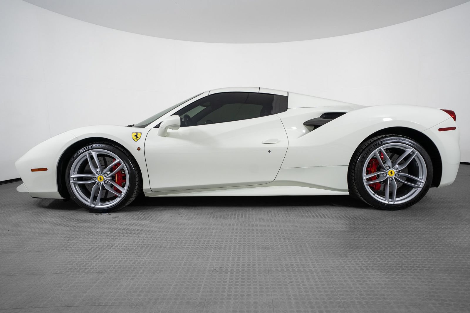 Certified 2019 Ferrari 488 Spider RWD image 36