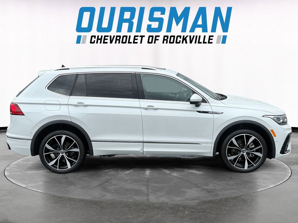 Used 2022 Volkswagen Tiguan SEL R-Line image 7