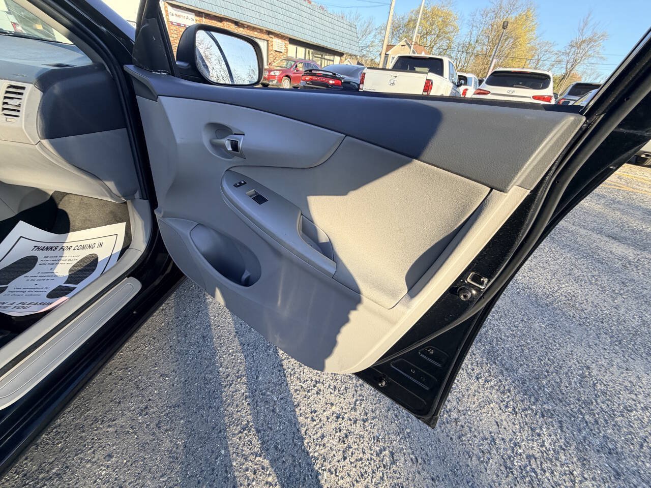 Used 2010 Toyota Corolla LE w/ All Weather Guard Pkg FWD image 15