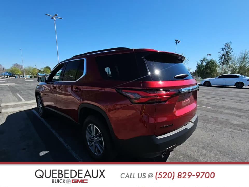 Used 2023 Chevrolet Traverse LT image 4