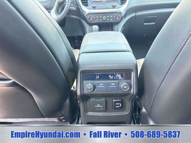 Used 2018 GMC Acadia SLT AWD/4WD image 13