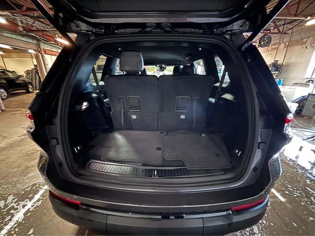 Used 2023 Jeep Grand Cherokee L Laredo AWD/4WD image 10