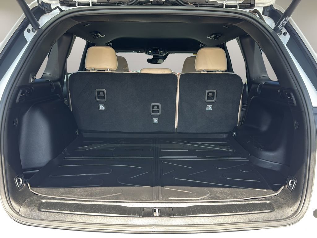 Used 2023 Jeep Grand Cherokee Limited AWD/4WD image 25