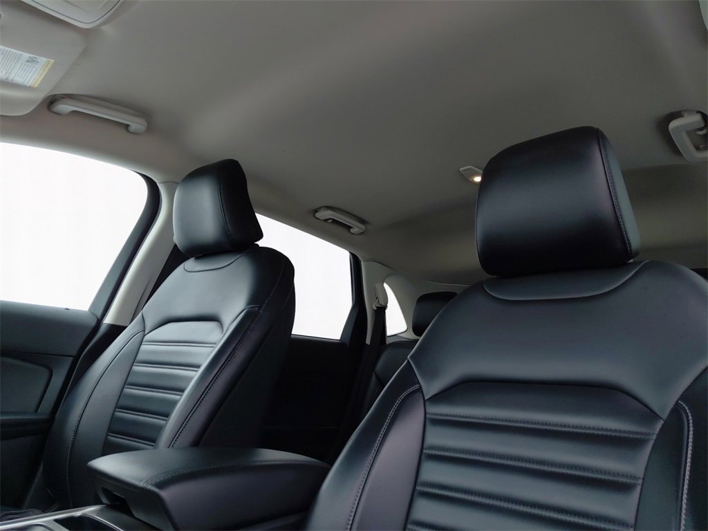 Used 2024 Ford Edge SEL image 9